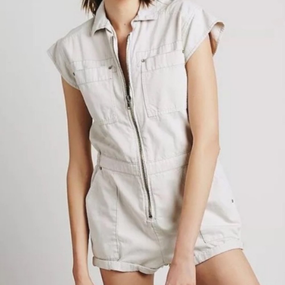 Free People Jumper Short Overalls Size 10 Cream